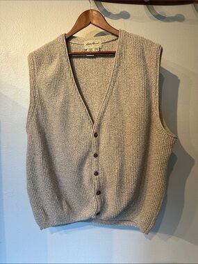 VTG 90’s Eddie Bauer Men's Beige Knit Button Vest